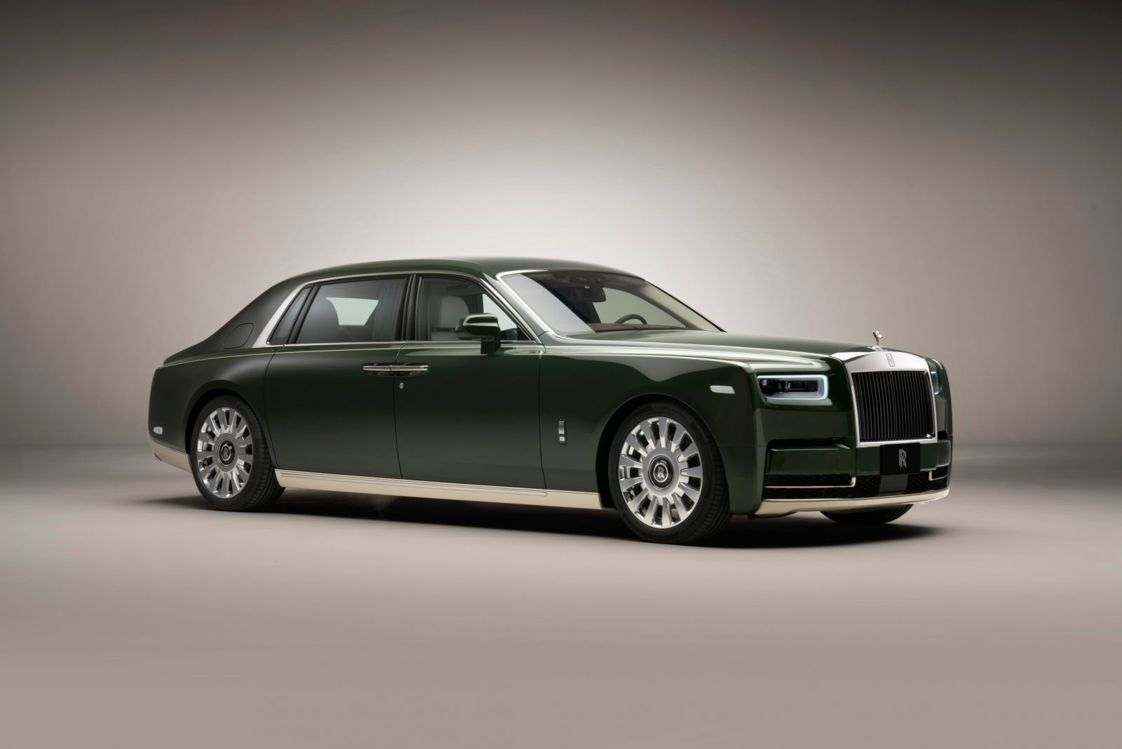 โรลส์รอยซ์ จับมือ Hermès ออกแบบรถรุ่นพิเศษ RollsRoyce Phantom Oribe